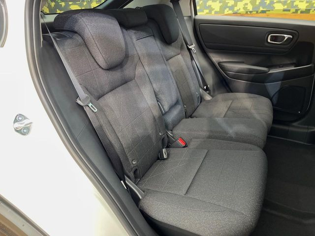 ���i���ȃI���W�i���t���A�}�b�g���I�v�V�����ɂĂ��p�ӂ��Ă���܂��B���D���ȃf�U�C����J���[�����Ԃɍ��킹�đI��ł����������Ƃ��ł��܂���