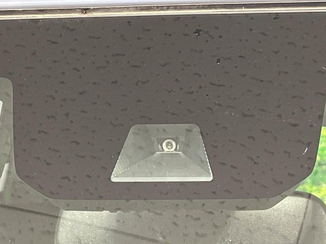 �y�z���_�Z���V���O�z���s���ɑO���̎ԗ�����F�����A�Փ˂������Ȏ��͌x��ƃu���[�L�ŏՓˉ���Ɣ�Q�y�����A�V�X�g�B�����S�Ƀh���C�u�����y���݂��������܂��B