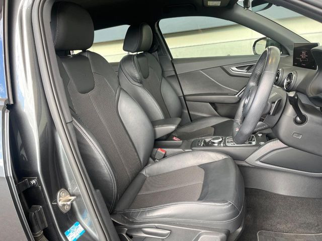 ���O��:�������Ƃ����h���C�o�[�X�y�[�X�ŁA�����Ԃ̉^�]�ł����K�ɂ��߂������������܂��B