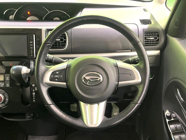 �y�����v�����X�e�A�����O�z�㎿�Ȋv���g�p���邱�ƂŁA��ɂ����������݂ƂĂ��^�]���₷���n���h���ł���