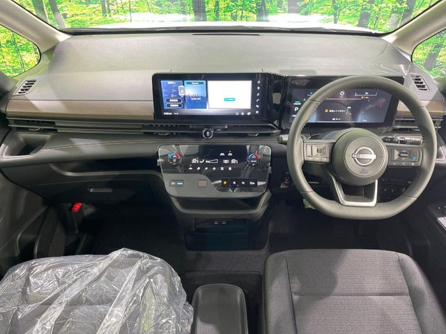 セレナ1.4 e-POWER ハイウェイスターV