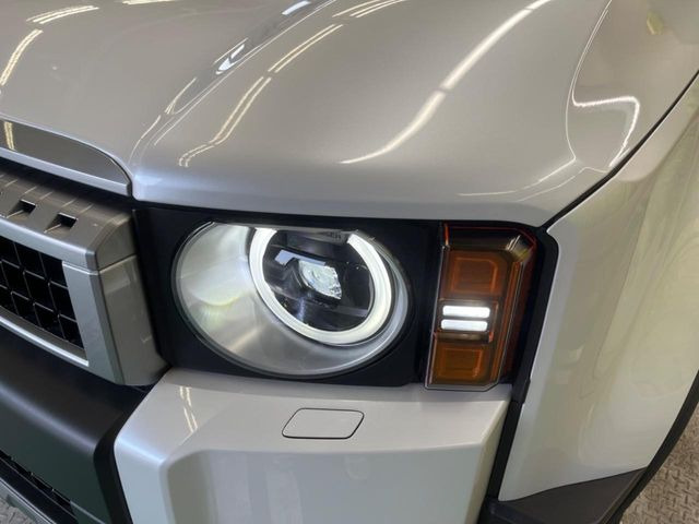 �yLED�w�b�h���C�g�z���V����ԑ��s�����ǍD�Ȏ��E���m�ۂ����S���ĉ^�]�ł��鍂�P�xLED�w�b�h���C�g�𑕔�!�_�����x�������A����d�͂��}�����Ă��܂��B