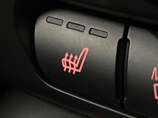 ���t�����g�V�[�g�q�[�e�B���O:�^�]�ȁE����ȋ��ɎO�i�K�Œ��߂��\�ȃV�[�g�q�[�^�[�𑕔����Ă���܂��B�G�߂��킸���K�ɂ��g�p���������܂��B