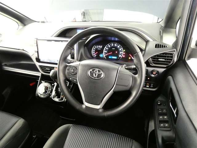 ヴォクシー2.0 ZS 煌II