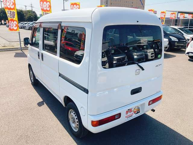 当店では軽自動車から普通車まで幅広くオールメーカーの車種・色・グレードを豊富に揃えております。