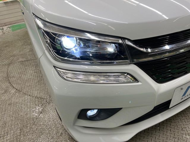 �yLED�w�b�h���C�g�z���V����ԑ��s�����ǍD�Ȏ��E���m�ۂ����S���ĉ^�]�ł��鍂�P�xLED�w�b�h���C�g�𑕔�!�_�����x�������A����d�͂��}�����Ă��܂��B