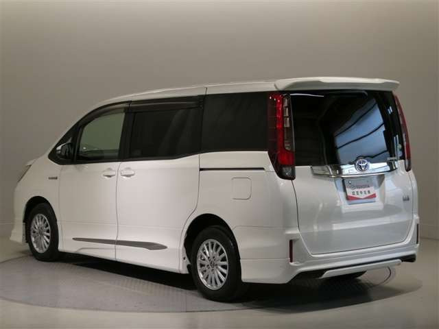 ノア1.8 ハイブリッド X