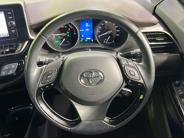 �y�����v�����X�e�A�����O�z�㎿�Ȋv���g�p���邱�ƂŁA��ɂ����������݂ƂĂ��^�]���₷���n���h���ł���