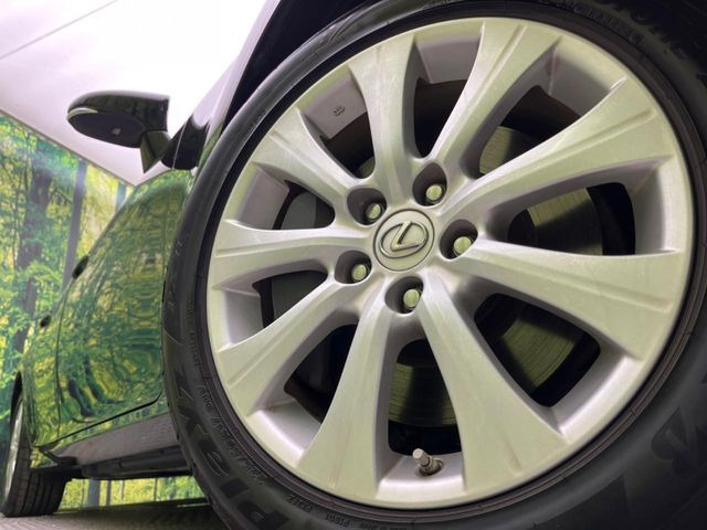 �y����17�C���`�A���~�z�C�[���z�O�ςɃ}�b�`���������A���~�z�C�[���𑕒����Ă���܂��B�e��ЊO�A���~�z�C�[����A�X�^�b�h���X�^�C�����戵�����Ă���܂��B���񂲑��k����������