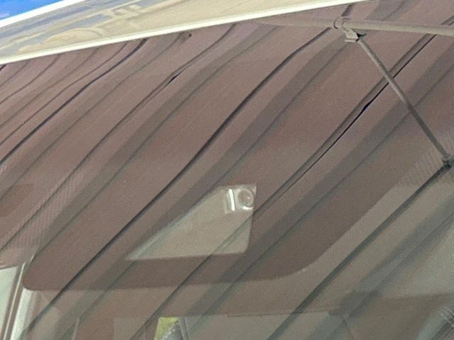 �y�g���^�Z�[�t�e�B�Z���X�z���s���ɑO���̎ԗ�����F�����A�Փ˂������Ȏ��͌x��ƃu���[�L�ŏՓˉ���Ɣ�Q�y�����A�V�X�g�B�����S�Ƀh���C�u�����y���݂��������܂��B