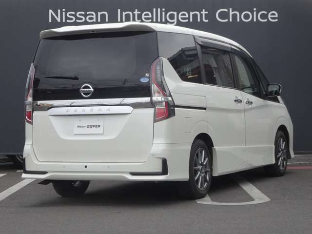 セレナ2.0 ハイウェイスターV