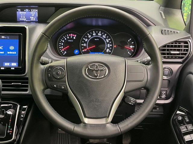 �y�����v�����X�e�A�����O�z�㎿�Ȋv���g�p���邱�ƂŁA��ɂ����������݂ƂĂ��^�]���₷���n���h���ł���