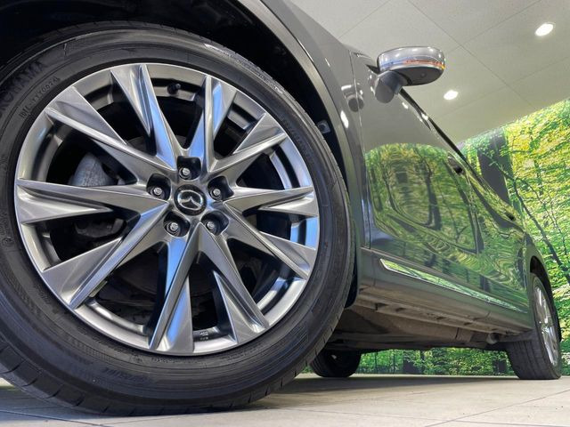 �y����19�C���`�A���~�z�C�[���z�O�ςɃ}�b�`���������A���~�z�C�[���𑕒����Ă���܂��B�e��ЊO�A���~�z�C�[����A�X�^�b�h���X�^�C�����戵�����Ă���܂��B���񂲑��k����������