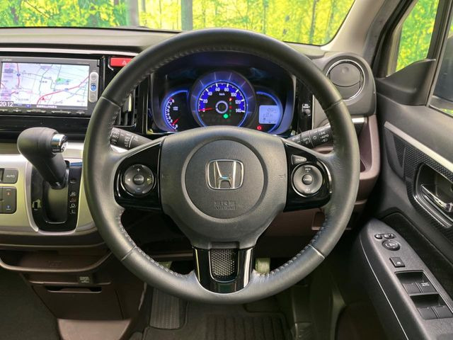 �y�����v�����X�e�A�����O�z�㎿�Ȋv���g�p���邱�ƂŁA��ɂ����������݂ƂĂ��^�]���₷���n���h���ł���