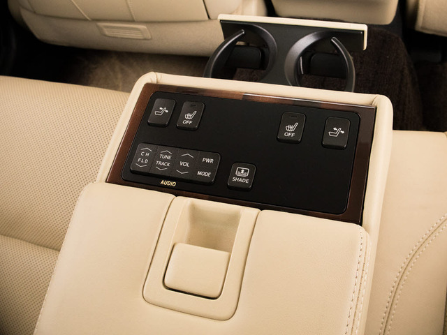 ��Ȃ�VIP����!��ȃZ���^�[�R���\�[���̉摜�ł�!������̂��Ԃɂ́A��Ȃɂ��p���[�V�[�g����������Ă��܂�!�X�ɃI�[�f�B�I�Ȃǂ���Ȃ��瑀��o����ȂǍ���!�Q�X�g�Ɋ��Œ����鑕���ł���!