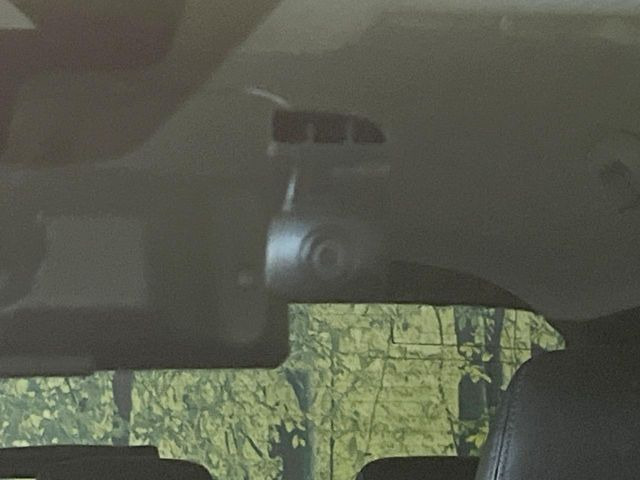 【ドライブレコーダー】ドライブレコーダー装備!走行中はもちろん、あおり運転や事故に遭遇した際、映像で記録し、万一のリスクに備えます。※記録用SDカードはお客様ご自身でご準備いただく必要があります。