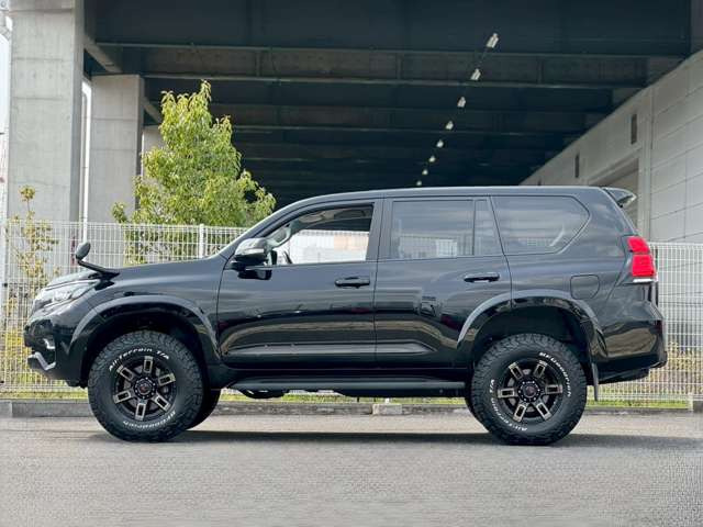 当店の車両をご覧になって頂き、誠にありがとうございます。ただご予算をこえてしまっている・・・など諦めないでご相談くださいませ。お見積もりも多数のプランがございます。お気軽にお問い合わせくださいませ。