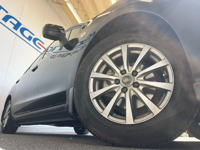 �y15�C���`�A���~�z�C�[���z�O�ςɃ}�b�`�����A���~�z�C�[���𑕒����Ă���܂��B�e��A���~�z�C�[����A�X�^�b�h���X�^�C�����戵�����Ă���܂��B���񂲑��k����������