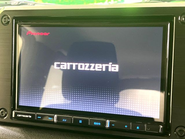 �y���ʃi�r�z�l�C�̑�^8�C���`�i�r�𑕔��B���݊��̂�����ʂ̓C���p�N�g��!�i�r���p���̃}�b�v�\���͌��₷���A�e���r��DVD�͗Տꊴ���A�b�v!�����̃h���C�u���O�b�Ɗy�����Ȃ�܂���