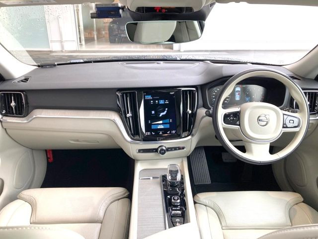 V60B5 インスクリプション