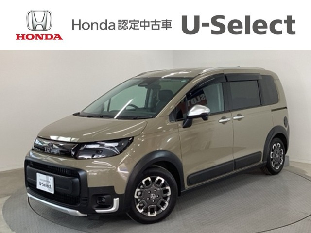 フリード1.5 e:HEV クロスター