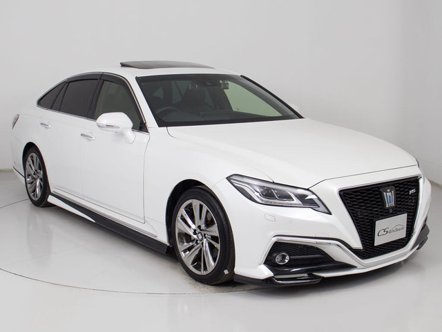 フルエアロが装着されています!お好みはいかがですか?今付いているデザイン以外にも、各ブランドのエアロを格安にてお取付け出来ます!又、エアロを外してノーマル状態にする事も出来ます!!