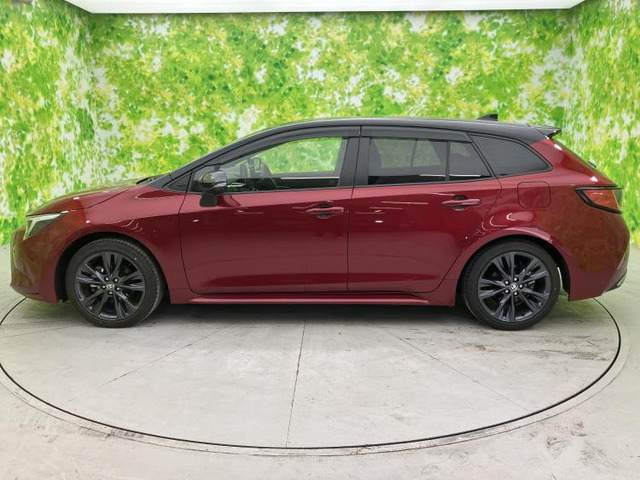 カローラツーリング1.8 ハイブリッド W×B E-Four 4WD