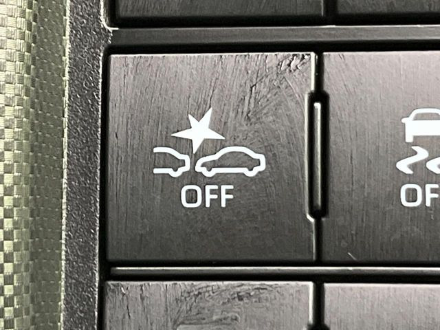 �y�X�}�[�g�A�V�X�g�z���s���ɑO���̎ԗ�����F�����A�Փ˂������Ȏ��͌x��ƃu���[�L�ŏՓˉ���Ɣ�Q�y�����A�V�X�g�B�����S�Ƀh���C�u�����y���݂��������܂��B