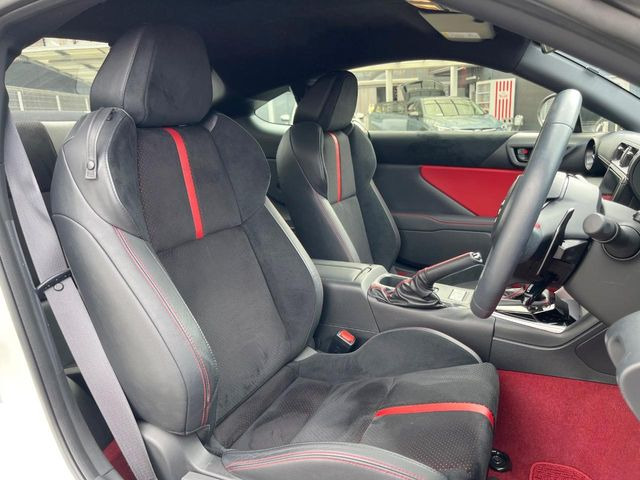 �y�n�[�t���U�[�V�[�g�z�������ƍ���S�n�𗼗������l�C�̃V�[�g���w�ʁE���ʂ̓X�G�[�h���ƂȂ��Ă���A���G��⊊��ɂ����ɗD��Ă��܂��B�C���╞���ɍ��E���ꂸ���K�ɂ���肢�������܂��B