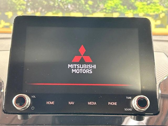 �y���[�J�[�����i�r�z�C���e���A�ɗn�����ރX�^�C���b�V���ȁu��p�݌v�v���[�J�[�i�r�𑕔��􎋔F���⑀�쐫�ȂǊ�{���\�ɂ��D��A���㎿�ȃJ�[���C�t�����y���݂��������܂��B