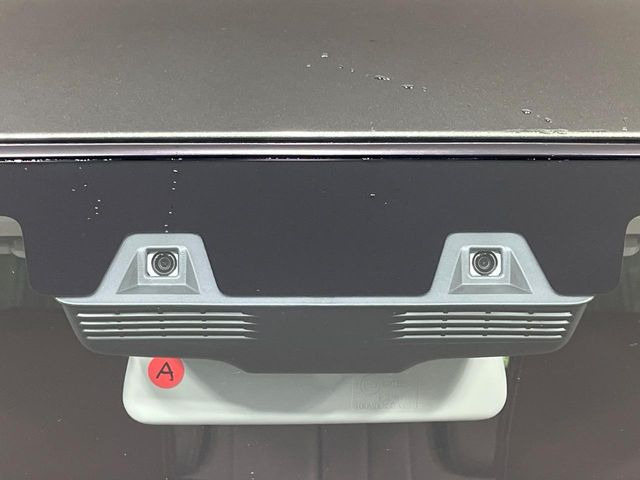 �y�C���e���W�F���g�G�}�[�W�F���V�[�u���[�L�z�t�����g�J�����őO���̎ԗ�����s�҂����m�B�Փ˂������Ȏ��͏Փ˔�Q�y���u���[�L���쓮�A�Փˉ�����T�|�[�g�B�����S�Ƀh���C�u�����y���݂��������܂��B