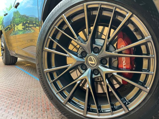 【純正19インチアルミホイール】外観にマッチした純正アルミホイールを装着しております。各種社外アルミホイールや、スタッドレスタイヤも取扱いしております。是非ご相談ください♪