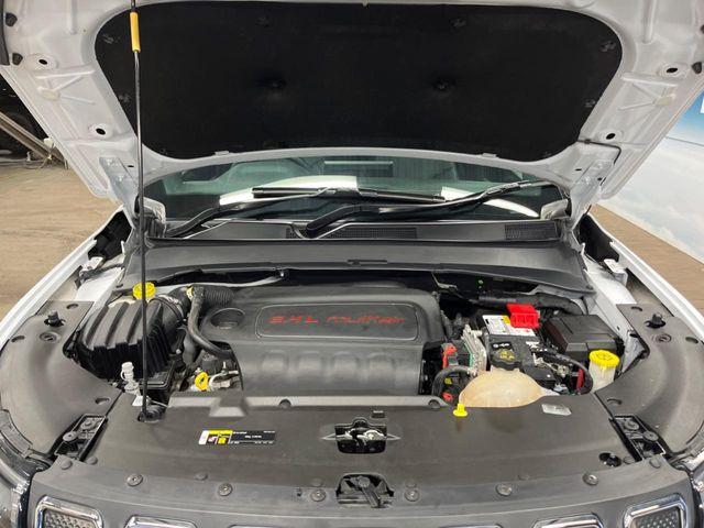 �����X�ł́A�e���[�J�[�̐�p�f�f�e�X�^�[�𓱓��B���Ǝ��i�����e�N�j�J���X�^�b�t���풓���Ă���܂��̂ŁA������̍ۂɂ����S���Ă����p���������܂��B