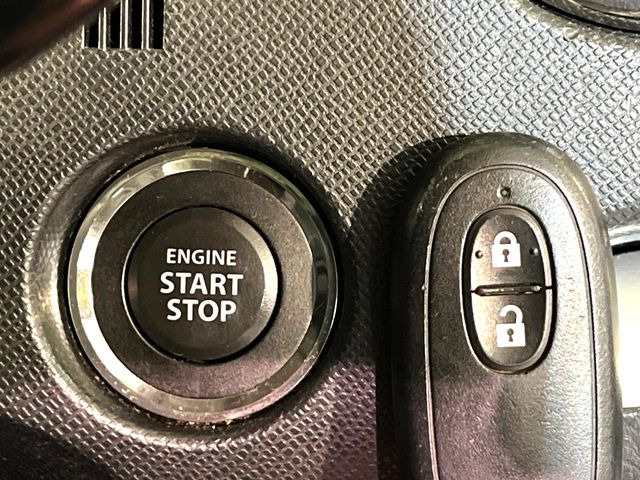 �y�L�[���X�X�^�[�g�V�X�e���z�J�o����|�P�b�g�ɓ��ꂽ�܂܂ł��h�A�̎{���E�������\�ȃX�}�[�g�L�[�𑕔��B�G���W���̃I���E�I�t�����J�M�����o���K�v����������Ƃ��Ă��֗��ł���