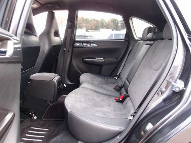 �l�C�̃C���v���b�T�n�b�`�o�b�NSTI�J�X�^���ԗ��̓���!�J���b�c�G���AHDD�n�f�W�i�r�𑕔����ABLTZ�ԍ����AADVAN��RG-D218AW�AHKS�}�t���[�ȂǑ����̍��z�p�[�c�𑕔�