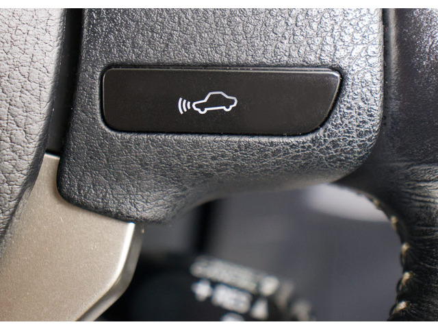 �Փˉ���x���^�v���N���b�V���Z�[�t�e�B�V�X�e�� �O���ɏo��������Q���ɑ΂��x��𔭂��A�h���C�o�[�Ɍx���B�����Ƀu���[�L�A�V�X�g�ɂ��Փˉ���Ƒ��x���y�����܂��B