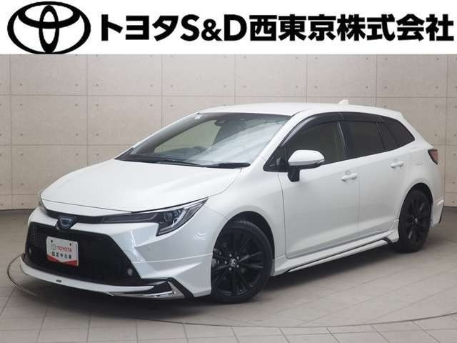 カローラツーリング1.8 ハイブリッド W×B