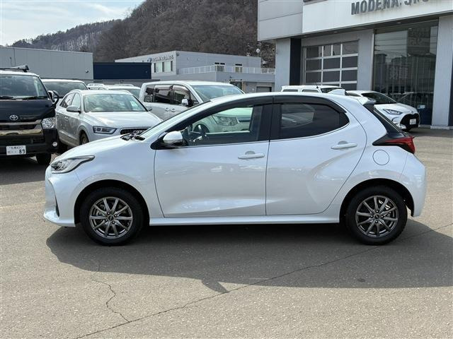 ヤリス1.5 ハイブリッド Z E-Four 4WD