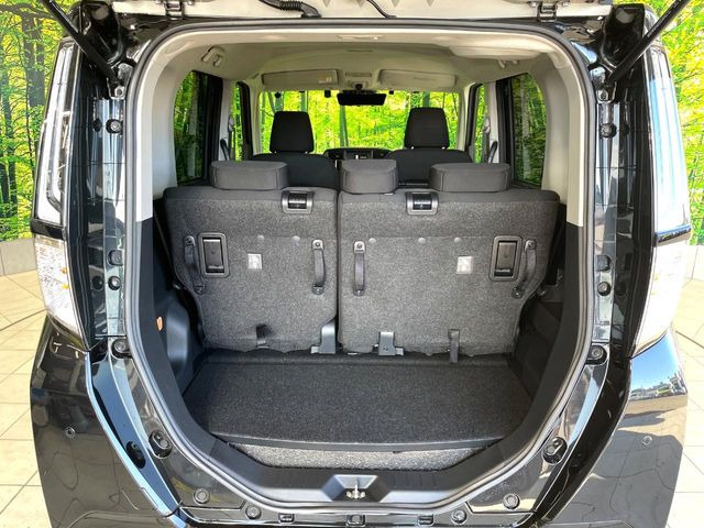 ���i�̂���������ʋ΁A���}���ɏ\���ȉ׎��X�y�[�X���m�ۂ��Ă���܂��B�Z�J���h�V�[�g��|���ƁA�傫�ȉו��̐ύڂ��\�ł���