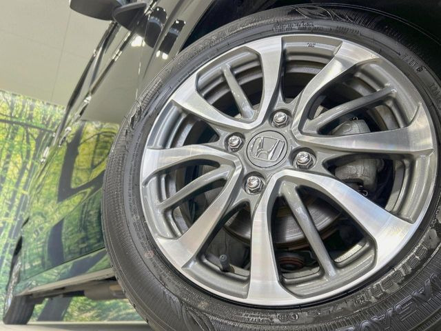 �y����14�C���`�A���~�z�C�[���z�O�ςɃ}�b�`���������A���~�z�C�[���𑕒����Ă���܂��B�e��ЊO�A���~�z�C�[����A�X�^�b�h���X�^�C�����戵�����Ă���܂��B���񂲑��k����������