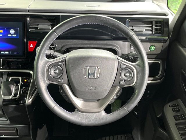 �y�����v�����X�e�A�����O�z�㎿�Ȋv���g�p���邱�ƂŁA��ɂ����������݂ƂĂ��^�]���₷���n���h���ł���