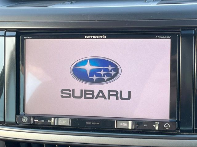 【純正ナビ】人気の純正ナビを装備。オーディオ機能も充実しており、Bluetooth接続すればお持ちのスマホやMP3プレイヤーの音楽を再生可能!毎日の運転がさらに楽しくなります!!