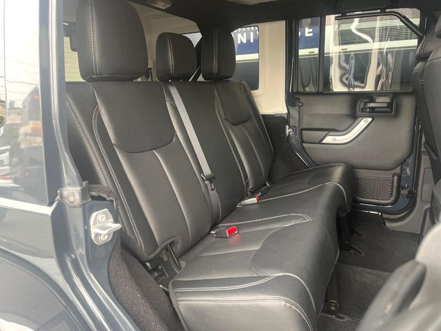 ���㕔���Ȃ��C�ɂȂ�悤�ȃL�Y�E�����ւ��蓙�A�傫�ȃ_���[�W�͂Ȃ��A�ǍD�ȏ�Ԃł��B