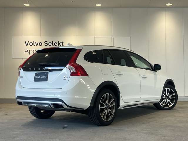 V60クロスカントリーT5 AWD SE 4WD