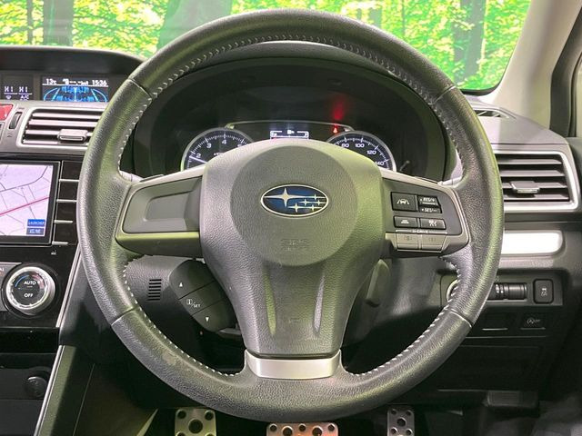 �y�����v�����X�e�A�����O�z�㎿�Ȋv���g�p���邱�ƂŁA��ɂ����������݂ƂĂ��^�]���₷���n���h���ł���