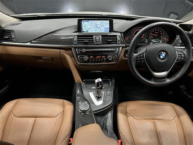 3シリーズグランツーリスモ320i ラグジュアリー