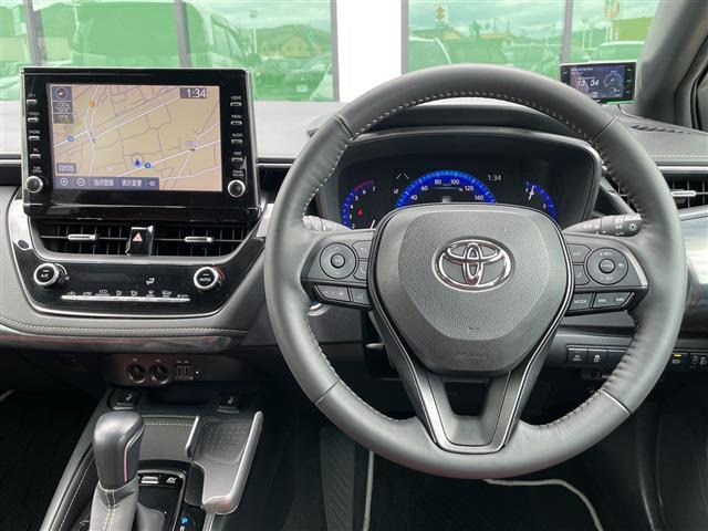 カローラツーリング1.8 ハイブリッド W×B