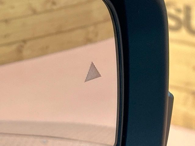 �y�u���C���h�X�|�b�g���j�^�[�z���s���A�h�A�~���[�̎��p�ɂȂ�₷���ӏ��Ɍ㑱�Ԃ��ڋ߂���ƃT�C�h�~���[�̃����Y�Ɍx����\��!�h���C�o�[�ɒ��ӊ��N�����Ă���܂��B