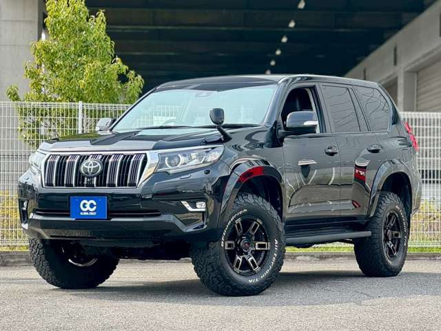 全国ご納車大歓迎です。北海道から沖縄まで個人様・法人様、ご納車実績ございます。遠方様向けの充実したアフターサービスもご好評を頂いております。御用命をお待ちしております。