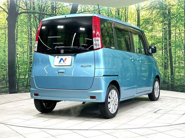 ��D�]�𒸂��Ă���܂��{�f�B�̒e�X�v���b�V���R�[�g���D�]��t���B�ʏ�̃K���X�R�[�g�ƈقȂ�A�ϋv�N��6�N�̖��@���K���X�R�[�e�B���O���A�{�f�B���L���C�ȏ�Ԃɕۂ��Ă���܂��B